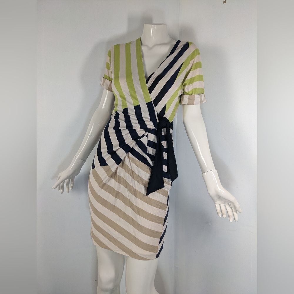 Diane Von Furstenberg DVF faux wrap dress 100 silk stripes size 2